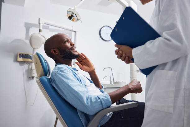 Best Emergency Tooth Extraction in Clarendon Hls, IL